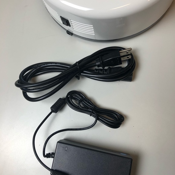 NEW! LED-UV nail light - Picture 2 of 4